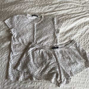 Brandy Melville floral set